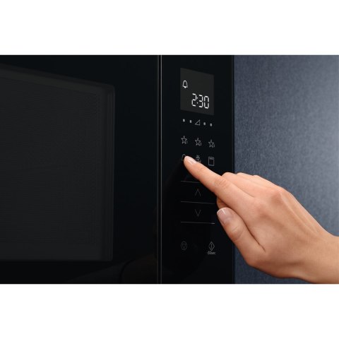 Electrolux Kuchenka mikrofalowa Electrolux LMS2203EMX (700W; kolor czarny)