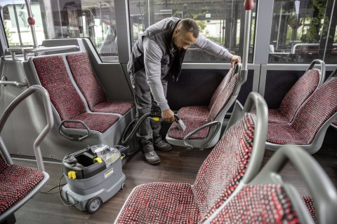 KARCHER Odkurzacz piorący KARCHER Puzzi 8/1 (1.100-240.0)