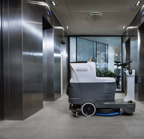 NILFISK NILFISK Automat myjący/bateria/samojezdn SC2000 53B