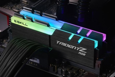 G.SKILL Zestaw pamięci G.SKILL TRIDENTZ F4-3200C16D-32GTZRX (DDR4 DIMM; 2 x 16 GB; 3200 MHz; CL16) G.SKILL Zestaw pamięci G.SKILL TRIDENTZ F4-3200C16D-32GTZRX (DDR4 DIMM; 2 x 16 GB; 3200 MHz; CL16)