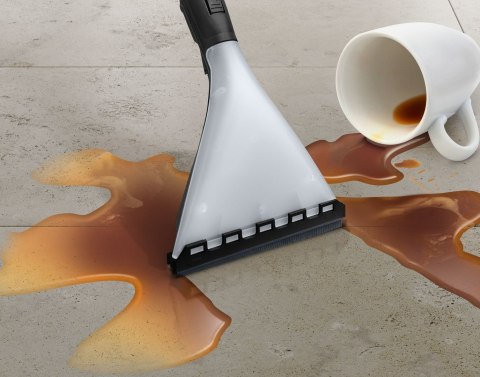 BOSCH Odkurzacz BOSCH BWD 421 PET AquaWash&Clean