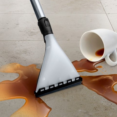 BOSCH Odkurzacz BOSCH BWD 421 PET AquaWash&Clean