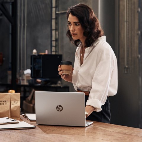 Hewlett-Packard HP ProBook 440 G9 i5-1235U 14''FHD AG IPS 16GB SSD256 IrisXe 51Wh W11Pro 3Y D2D Hewlett-Packard HP ProBook 440 G9 i5-1235U 14''FHD AG IPS 16GB SSD256 IrisXe 51Wh W11Pro 3Y D2D