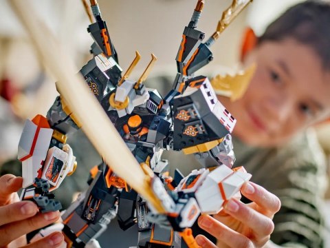 Lego LEGO Ninjago 71821 Tytanowy smok-mech Cole'a
