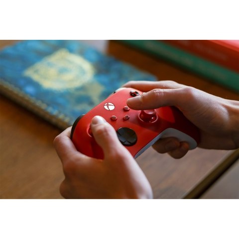Microsoft Microsoft Xbox Series Kontroler - Pulsujący czerwon Microsoft Microsoft Xbox Series Kontroler - Pulsujący czerwon