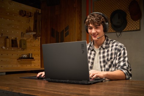 ASUS ASUS TUF Gaming A18 FA808UM-S9058 Ryzen 7 260 18.0" 2.5K 240Hz IPS-level 500nits AG 16GB DDR5 5600 SSD512 GeForce RTX 5060 8GB W