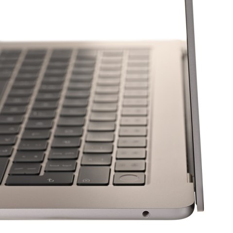 Apple Apple 15.3-inch MacBook Air: Apple M4 chip with 10-core CPU and 10-core GPU, 24GB, 512GB SSD - Starlight
